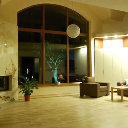 Dom Blisko Warszawy I Lotniska Modlin * Chotomow