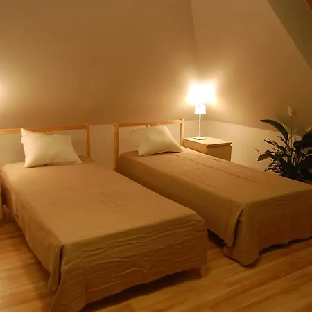 Dom Blisko Warszawy I Lotniska Modlin * Chotomow