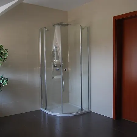 Ferienhaus Dom Blisko Warszawy I Lotniska Modlin *