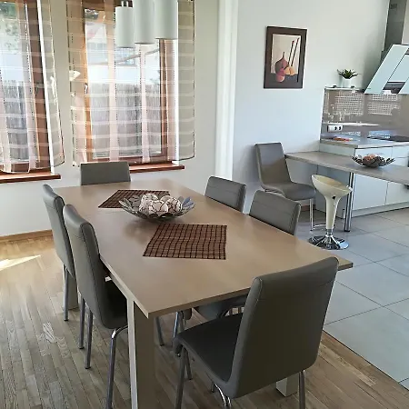 Ferienhaus Dom Blisko Warszawy I Lotniska Modlin *